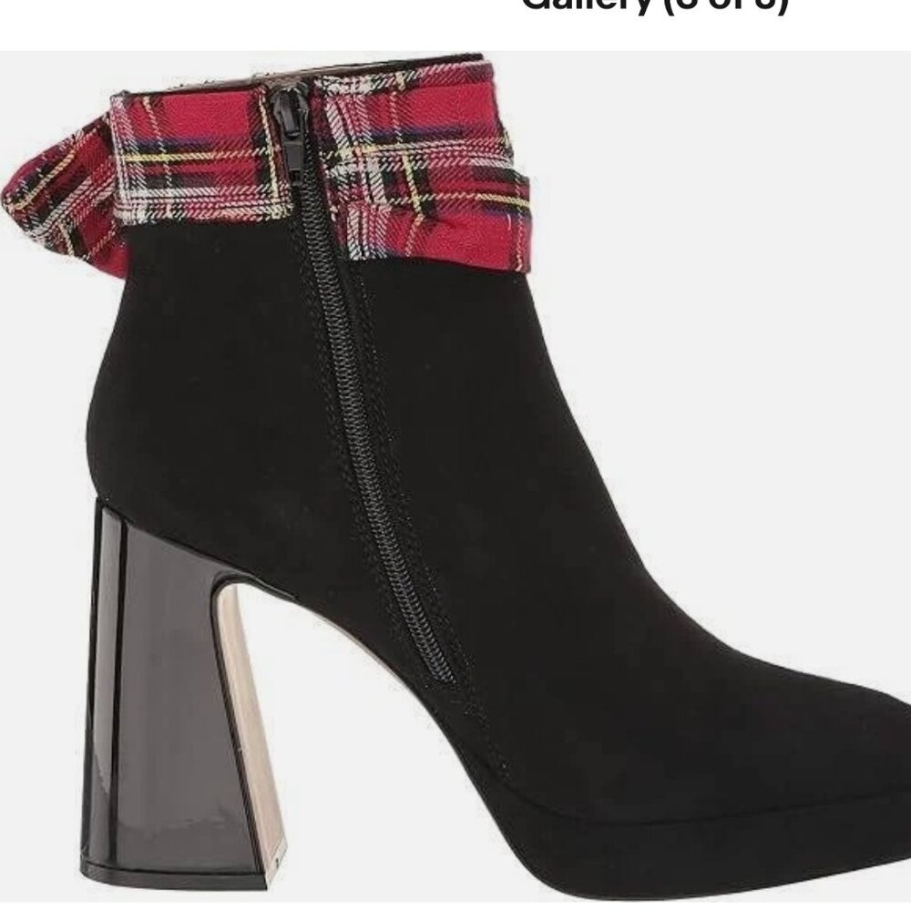 Betsey Johnson Idris Ankle Boots Sz 7.5 M NIB Black Suede Red Plaid - Picture 2 of 8